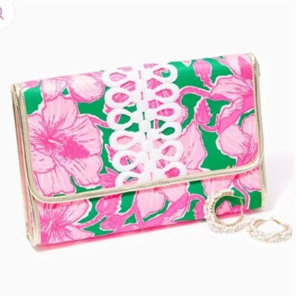 NWT Lilly Pulitzer Kelly Green Hibis Kiss Oversized Clutch
